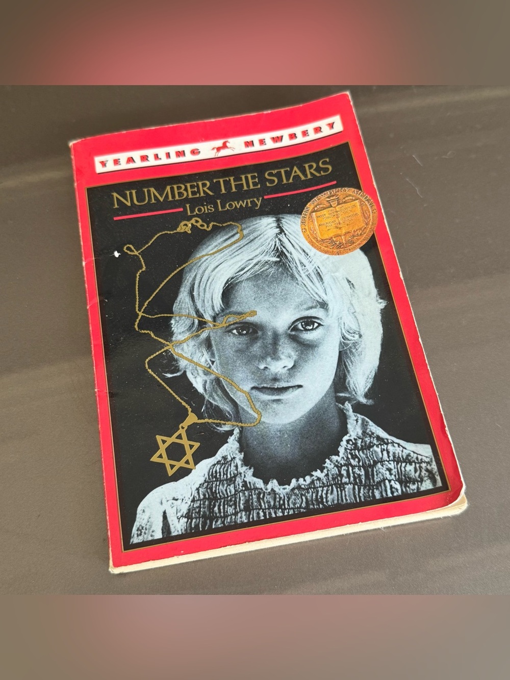 Yearling Newbery - Number the Stars by Lowry Lois (1990, Paperback Book)